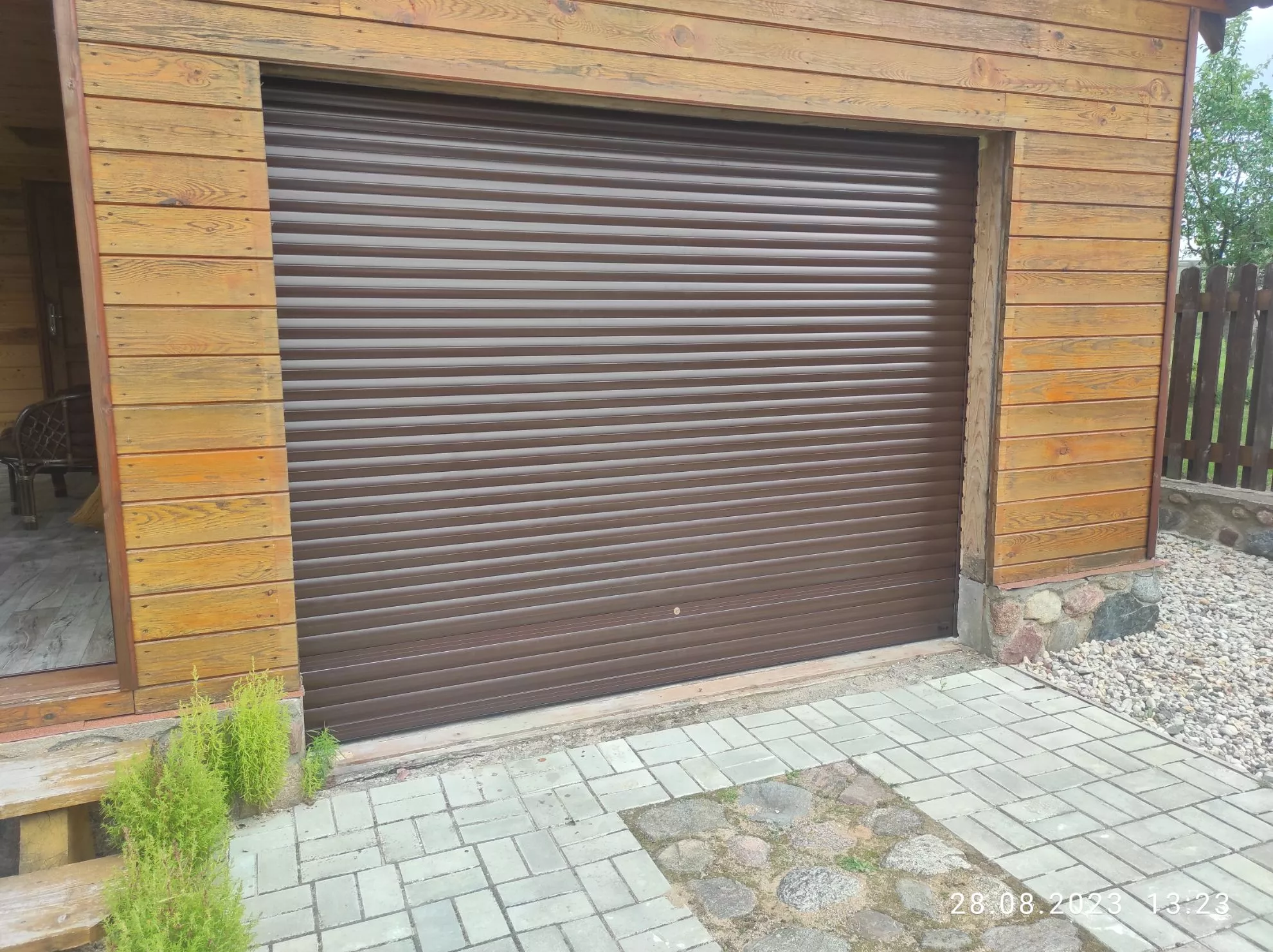 Роллета 2580х2070 красно-коричневая